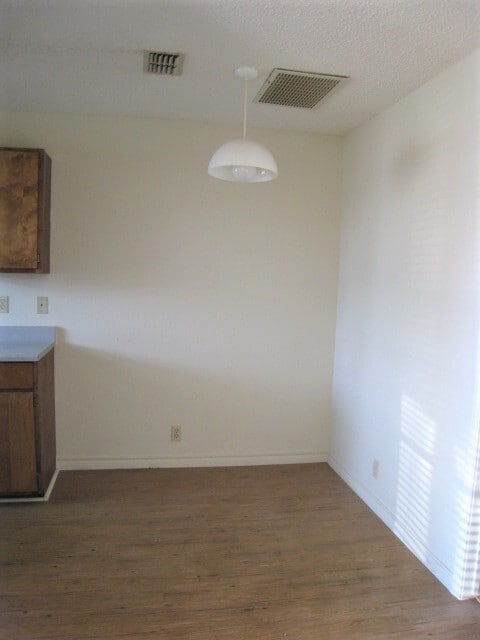 Dining Area - 925 S Church St