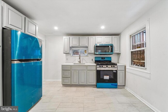 Photo - 79 High St Unit 1