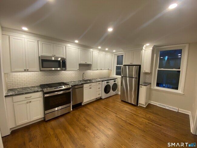 Photo - 63 Warren St