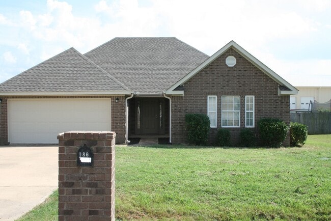Building Photo - 3 Bedroom 2 Bath Home in Valley View