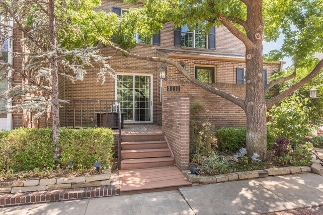 Building Photo - 3111 NW 63rd St Rental