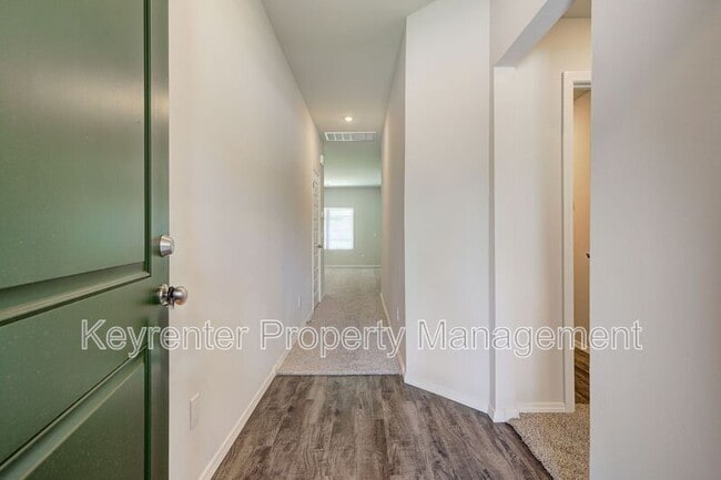 Photo - 504 Old Hickory Ln