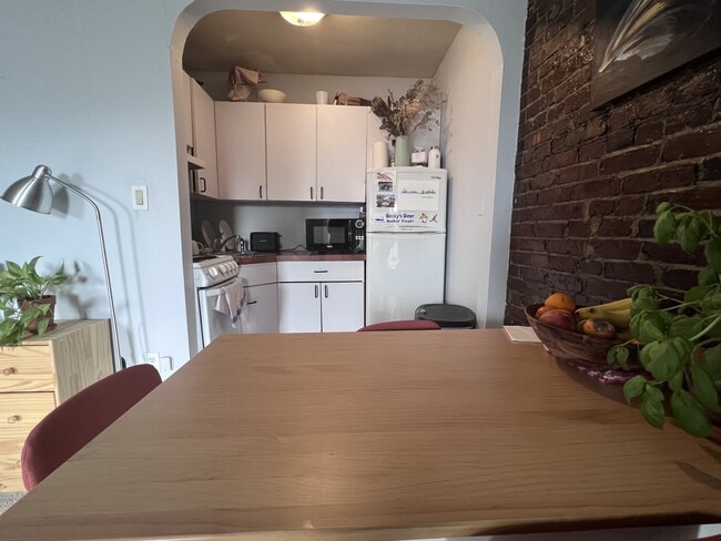 Photo - 656 Tremont St