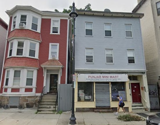 Photo - 1576 Tremont St