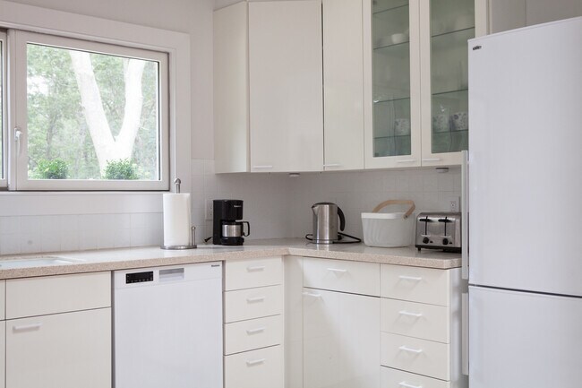 Photo - 20 Renees Way