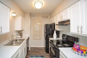 1HAB, 1BA - 800ft²