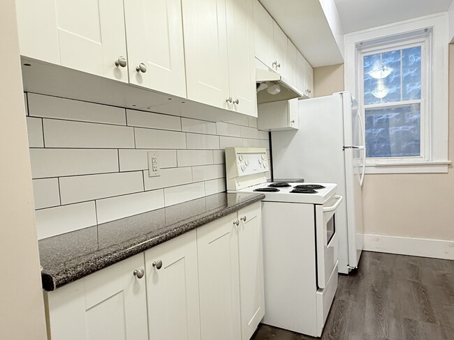 Photo - 524 Pitt St W Unit 403