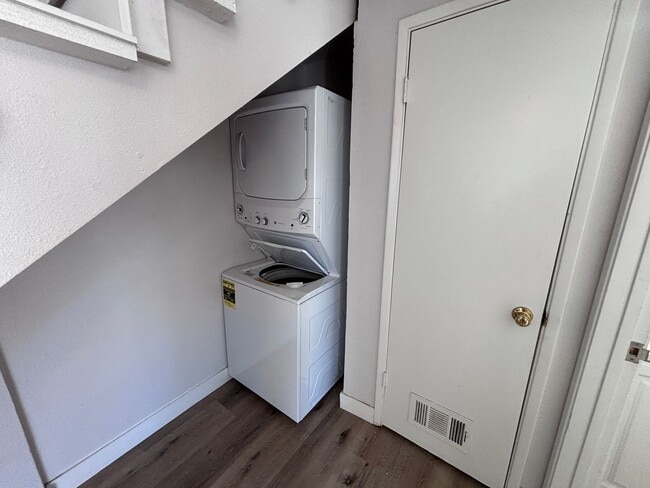 Photo - 656 S 7th St Unidad C