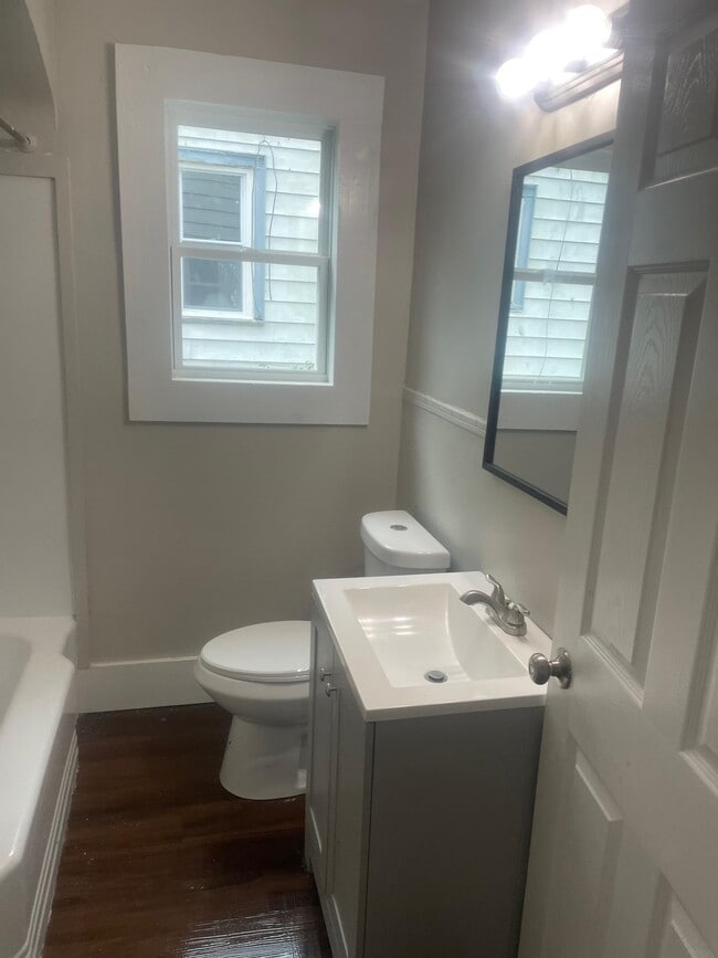 Photo - 804 Columbia St