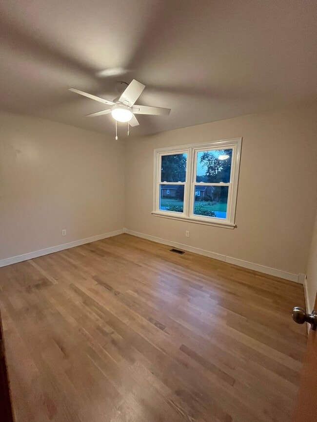 Photo - 4121 Foxglove Rd