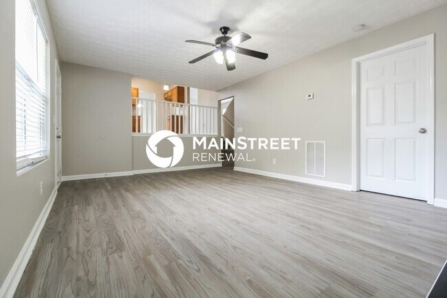 Photo - 3 Bedroom Pet-Friendly Home in Stone Mountain, GA with Main Street Renewal