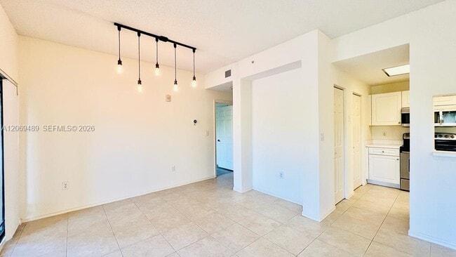 Photo - 2807 Veronia Dr Unit 201