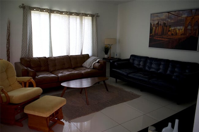 Photo - 11150 Peachtree Dr