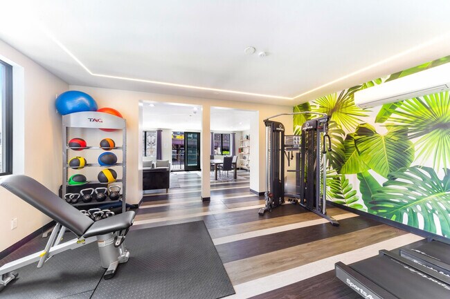 Photo - 30 NY-25 Unit SI ID1051314P