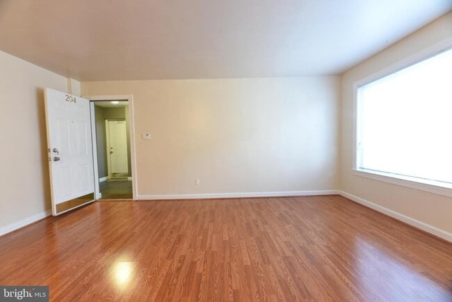 Building Photo - 709 Brandywine St SE Unit 204 Rental