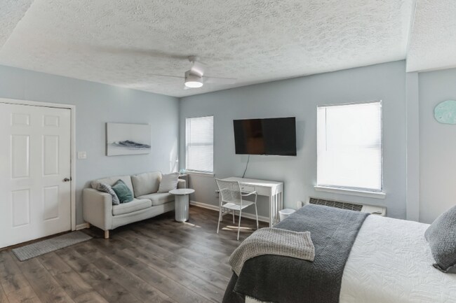 Photo - 216 Rose Ln Unidad D