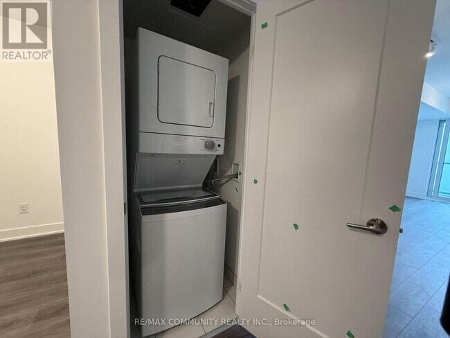 Photo - 2545 Simcoe St N Unit 2611