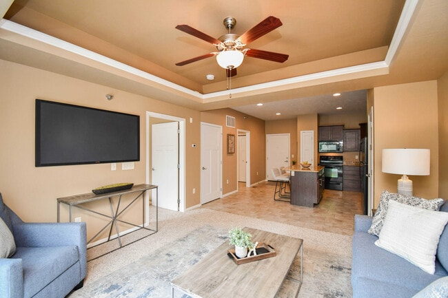 Building Photo - 7438 S Louise Ave Unit 106 Rental