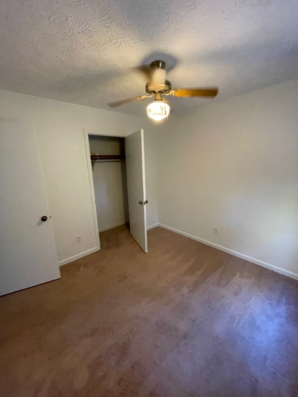 Photo - 3230 Meadowlark Ln NW