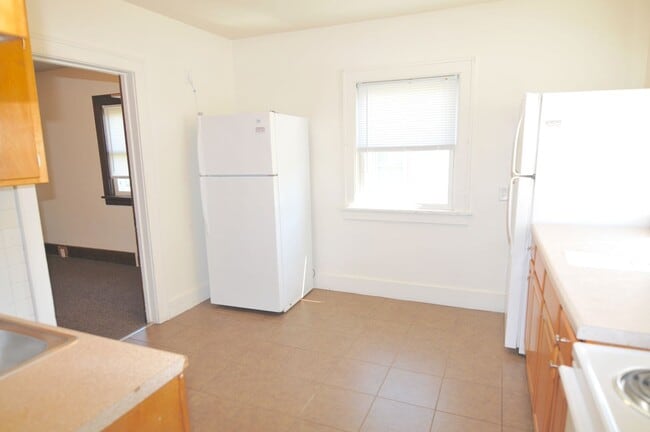 Photo - Great 7 bedroom 3 bath House located in St Cloud MN