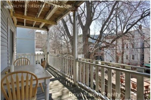 46 Middle St Unidad , #2,