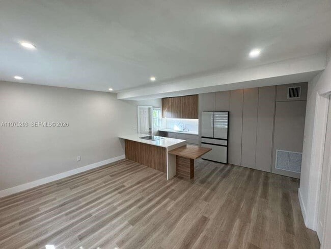 Photo - 2341 NW 14th St Unit 2