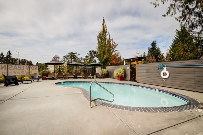 Knol Apartments