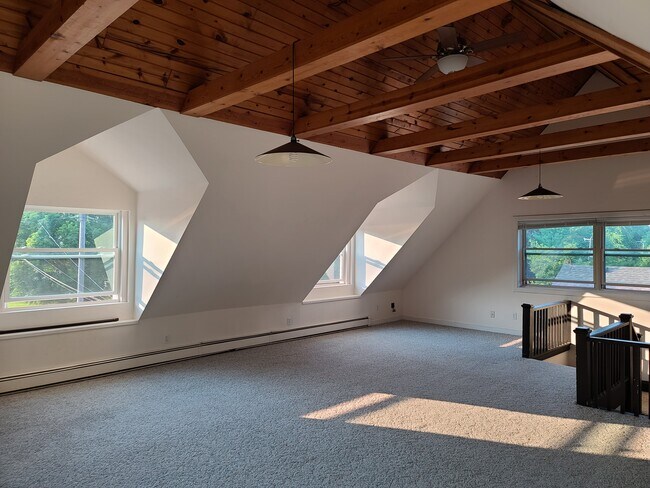 Photo - 729 E Gorham St Unidad 3