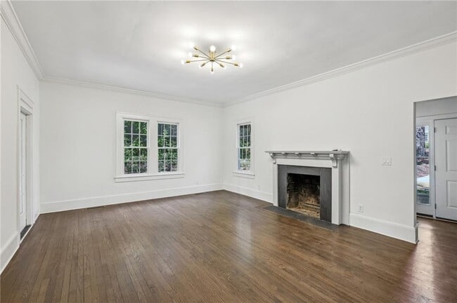 Photo - 43 Peachtree Way NE