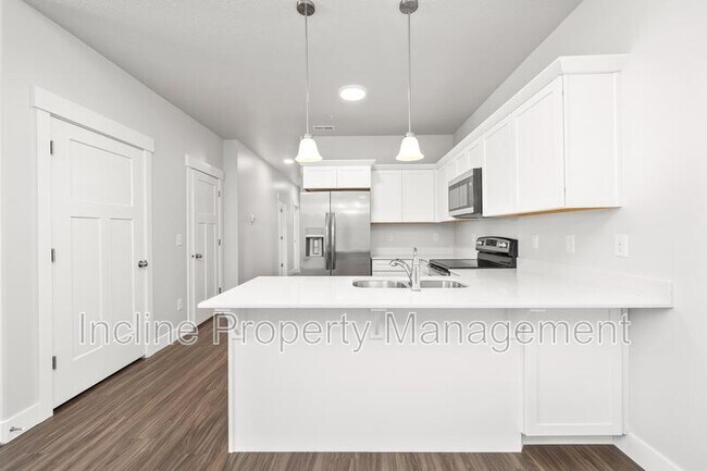 Photo - 359 W 785 N