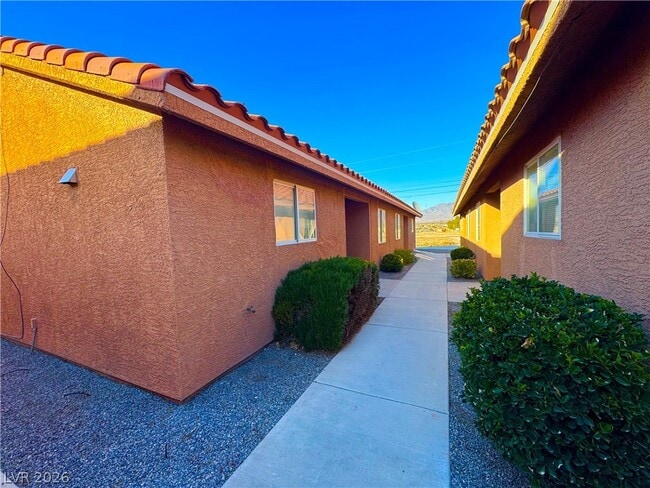 Photo - 1930 E Ambush St