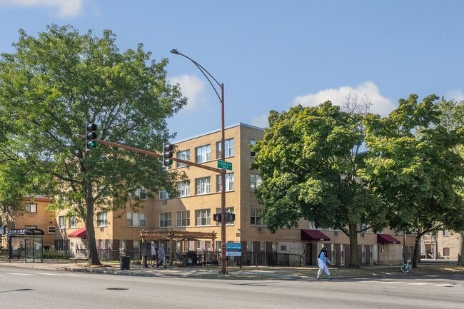 Photo - 1301 W Estes Ave Apartments Unit 3w