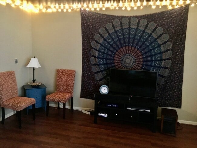 Fotografía del edificio - 217 Mitchell St Unidad 219 Mitchell St