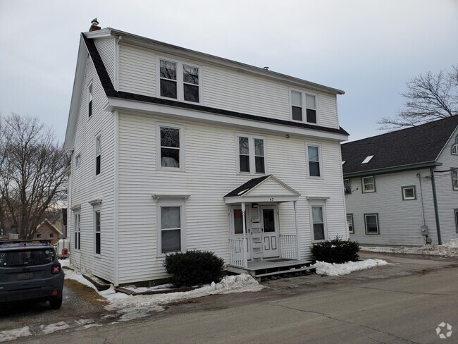 Building Photo - 43 Broad St Unit 3 Rental