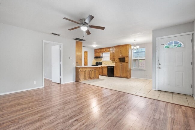 Photo - 1206 Joslin St