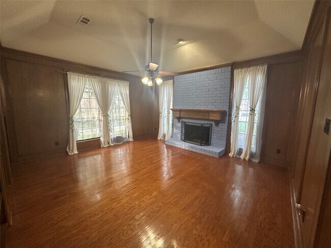 Photo - 14707 Treborway Dr