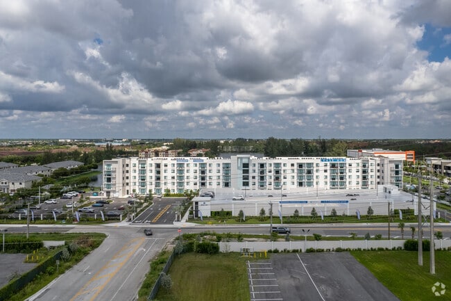 Photo - Hidden Lake Apartments