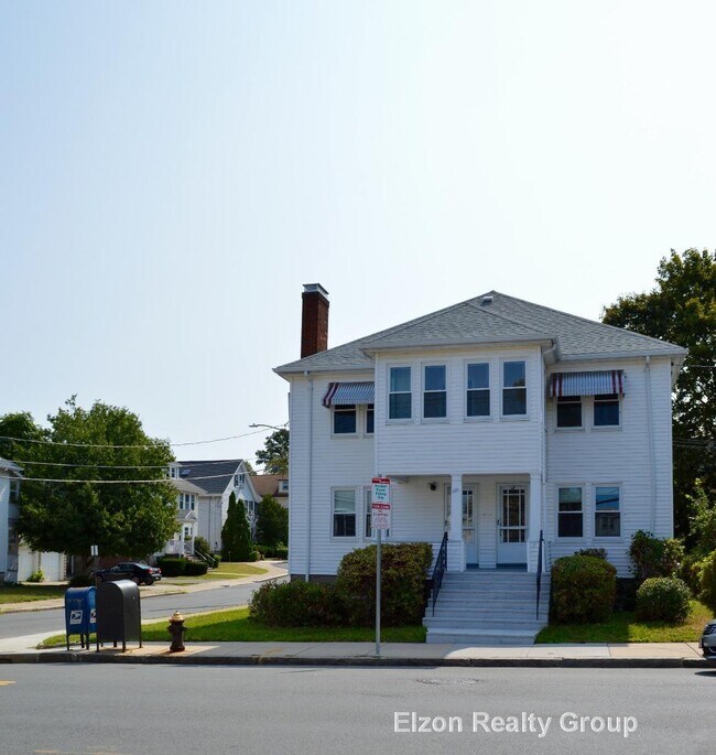 Photo - 260 Foster St Townhome