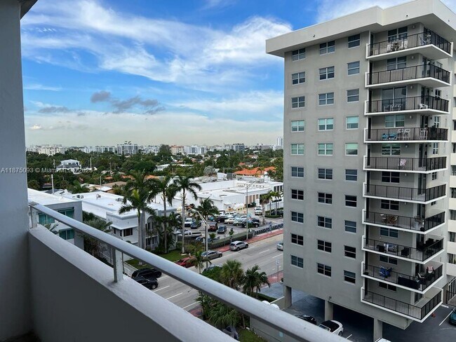 Photo - 9225 Collins Ave Unit 807