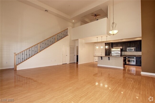 Building Photo - 62 E Serene Ave Unit 407 Rental