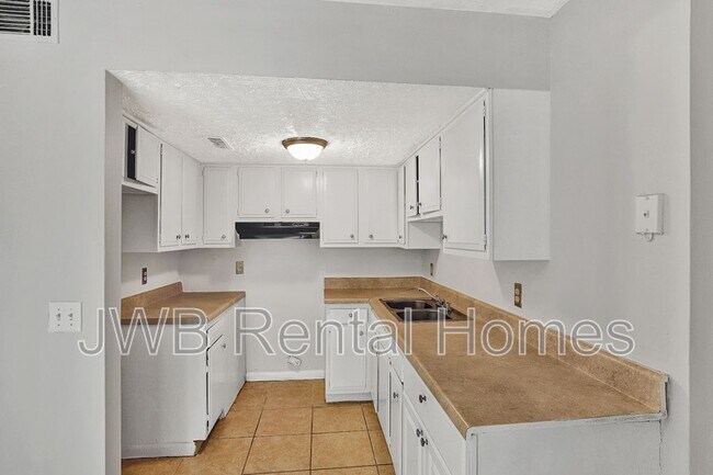 Photo - 2859 Yellow Pine Ct Unit 1