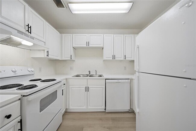 Photo - 13690 Orange Sunset Dr Unit 202