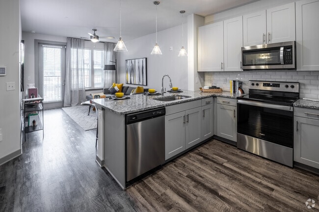 1BR, 1BA - A2 - 671SF - Kitchen