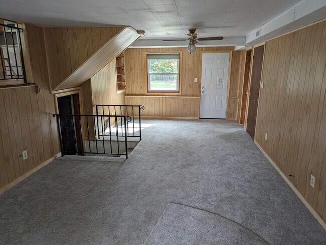 Photo - 2283 Grandview Dr