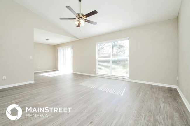 Photo - 1625 Crossridge Dr