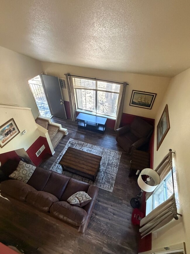 Building Photo - ADJACENT TO NAU: University Meadows-2 Bed/2 Bath Condo Partially Furnished - $1,850.00