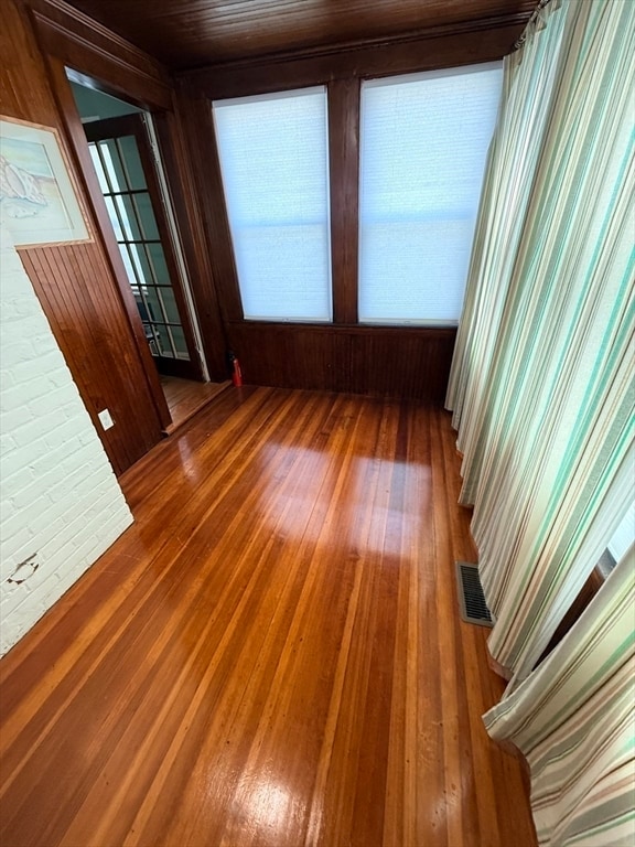 Photo - 72 Tyndale St