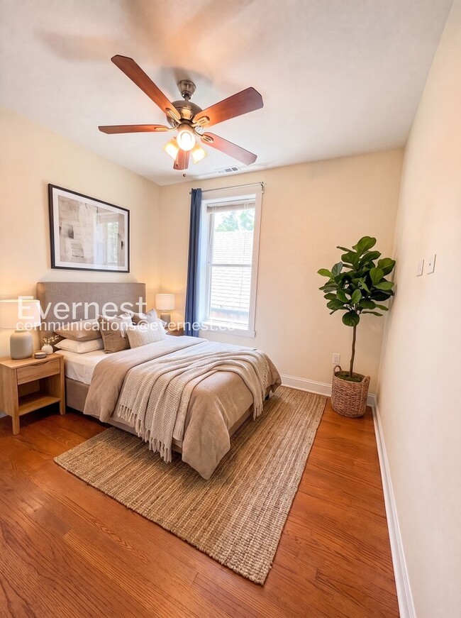 1636 N North Park Avenue Unit 1640 1