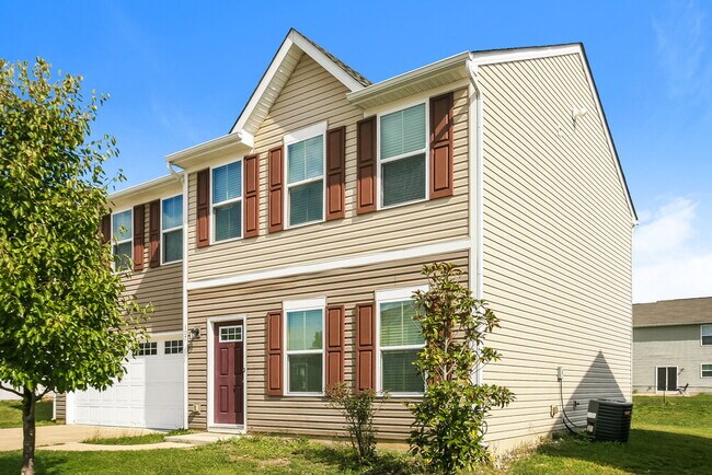 Photo - 107 Campus Ln