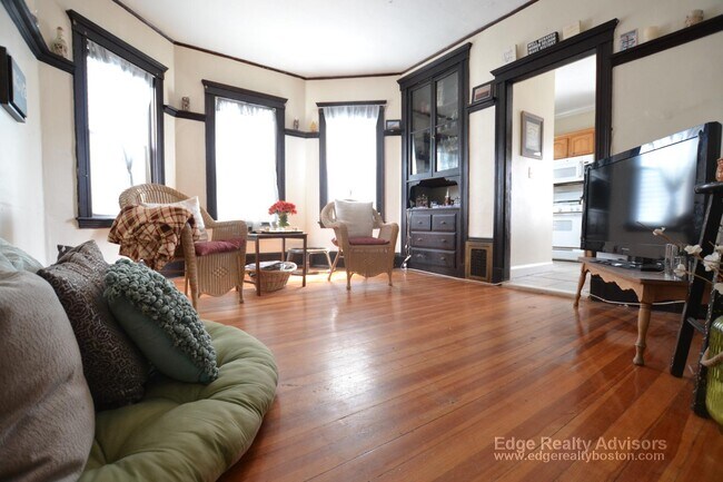 Photo - 54 Tremont St Unidad 2